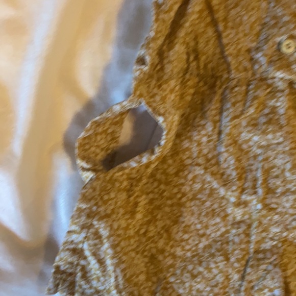 Adorable H&M toddler girl romper. - Picture 4 of 6